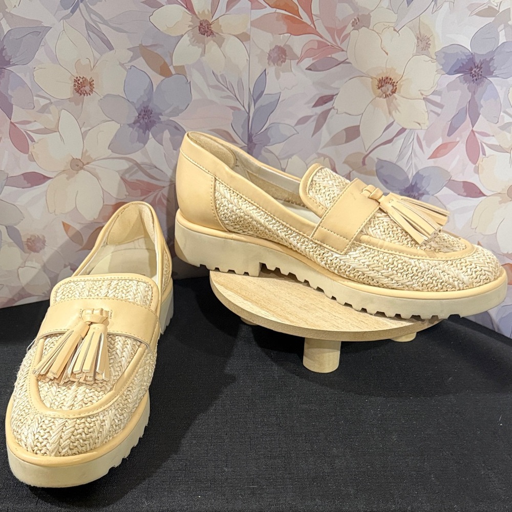 Women’s Franco Sarto Cream and Tan Loafers with Tassel-size 8